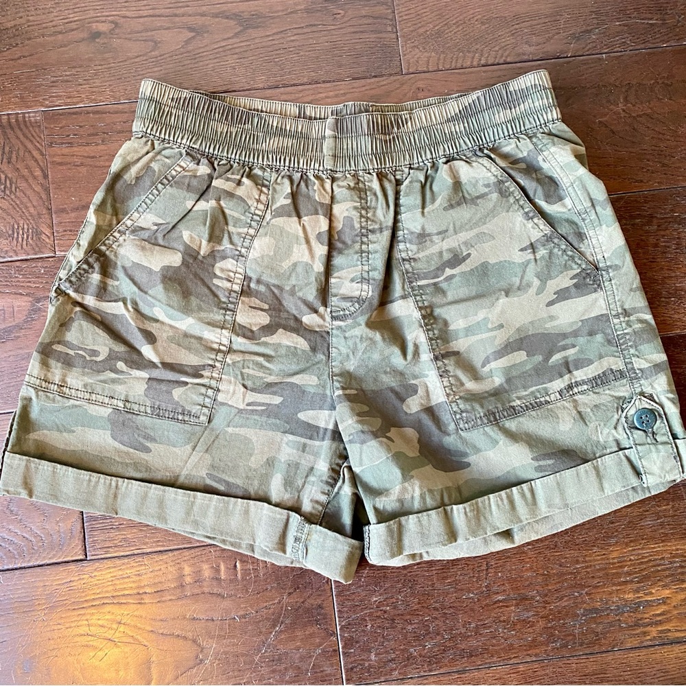 Sanctuary Trail Blazer Camo-Print High Rise Shorts